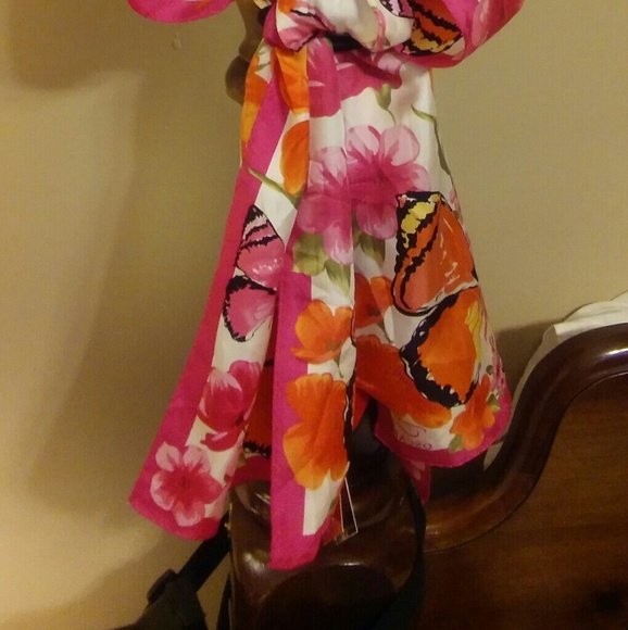 Scarf - Picture 2 of 5